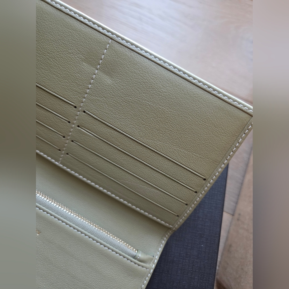 Strathberry Pistachio Large Melville NWOT wallet - Picture 8 of 12
